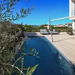Me Paradise Olive * Tribunj (Sibenik-Knin)