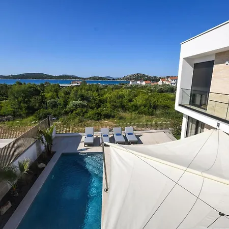 Me Paradise Olive Tribalj