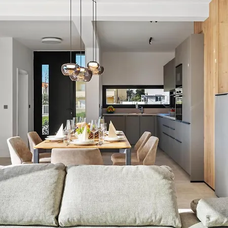 Сasa de vacaciones Me Paradise Olive Tribalj